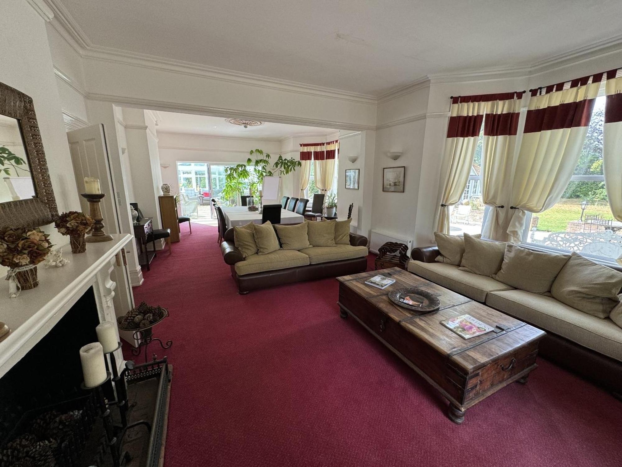 Hookwood Lodge London Gatwick Horley Bagian luar foto
