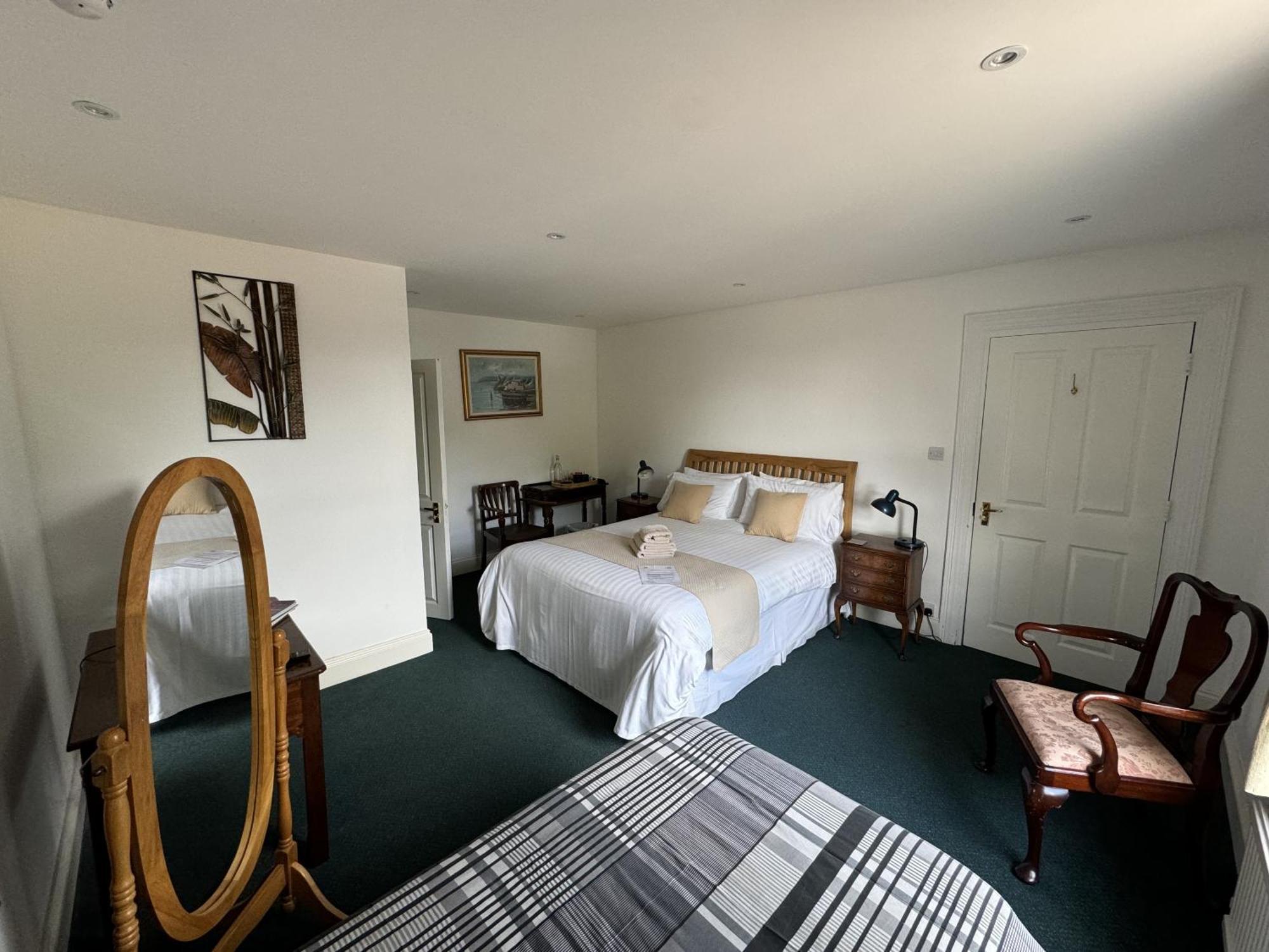 Hookwood Lodge London Gatwick Horley Ruang foto