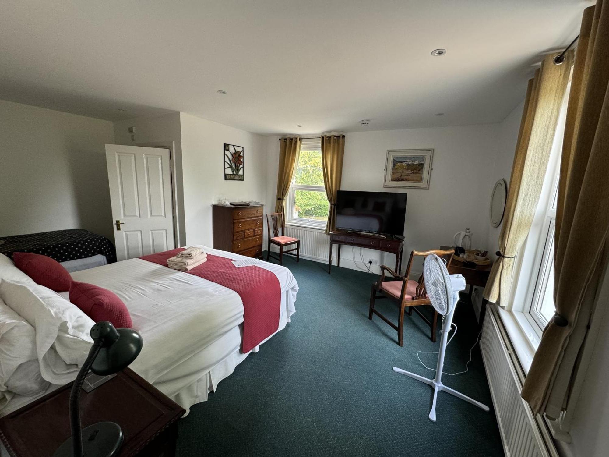 Hookwood Lodge London Gatwick Horley Ruang foto
