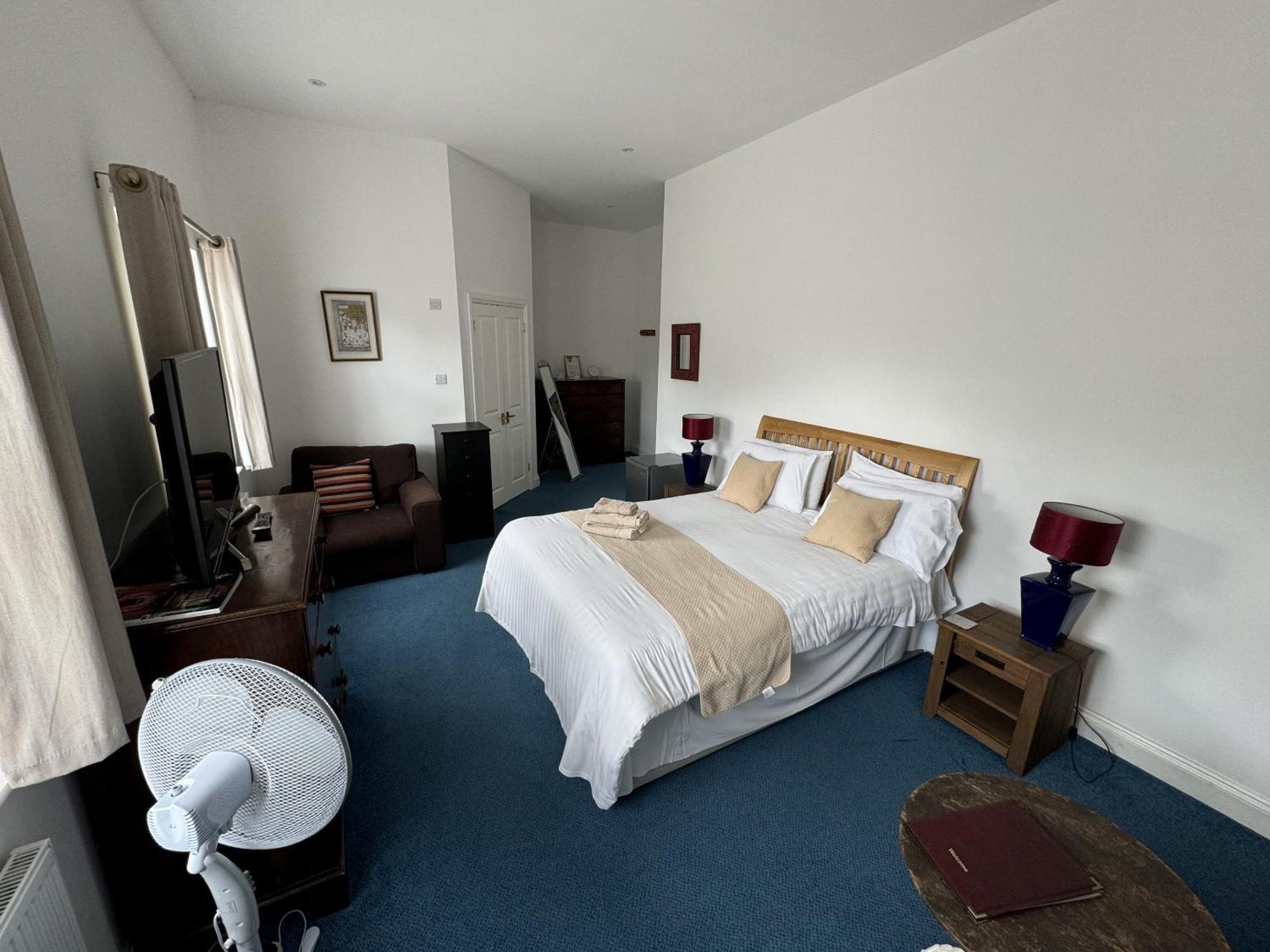 Hookwood Lodge London Gatwick Horley Ruang foto